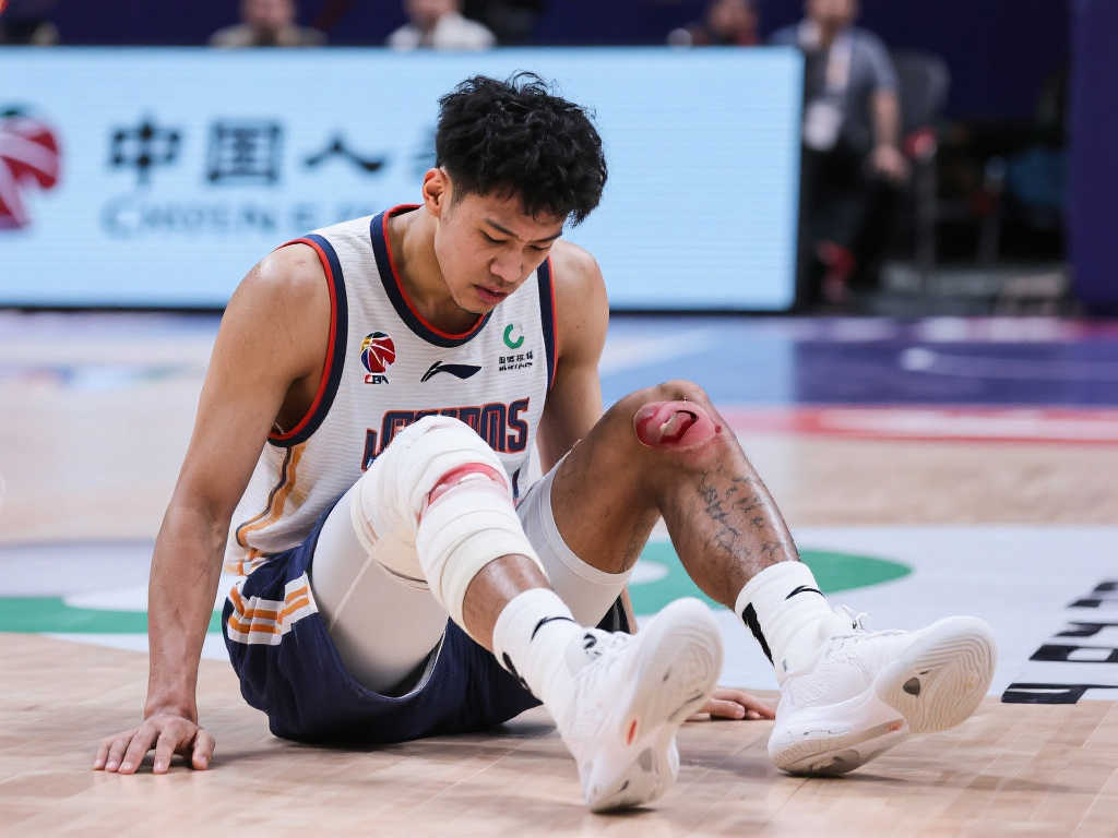 手与申花互 手与申花互